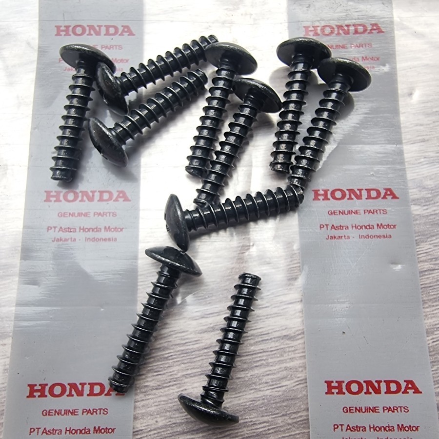 ฝาครอบกรองขนาดใหญ่ น็อตกล่อง 5x25 10 ชิ้น Honda beat vario scoopy spacy pcx adv BLACK