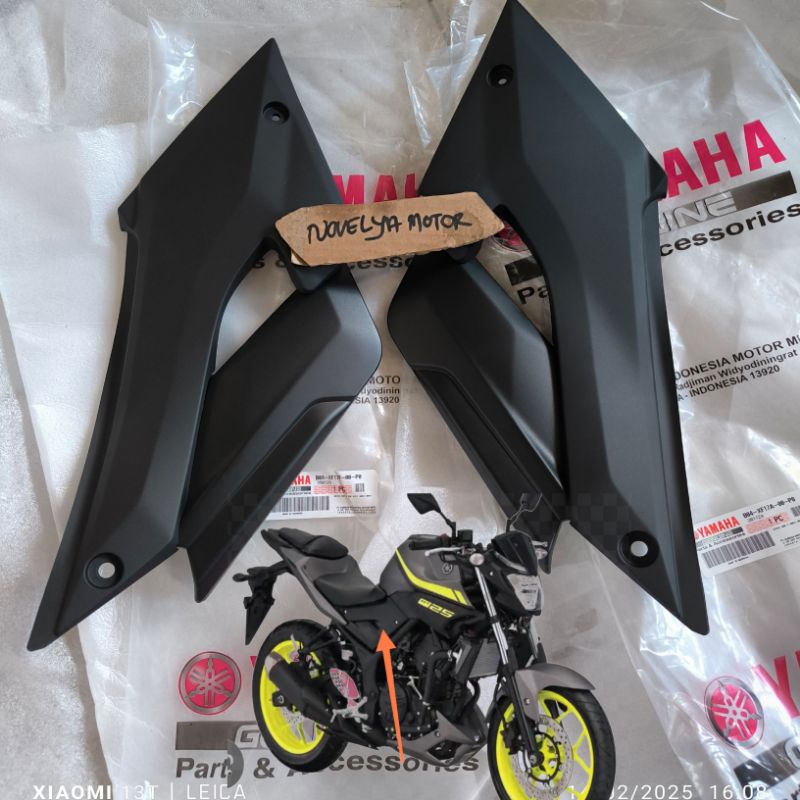 ฝาครอบเชื่อมต่อร่างกายภายใต้ที่นั่ง MT25 MT 25 OLD 2015-2019 สีดํา ORIGINAL YAMAHA B04-XF17F-00-P0 B