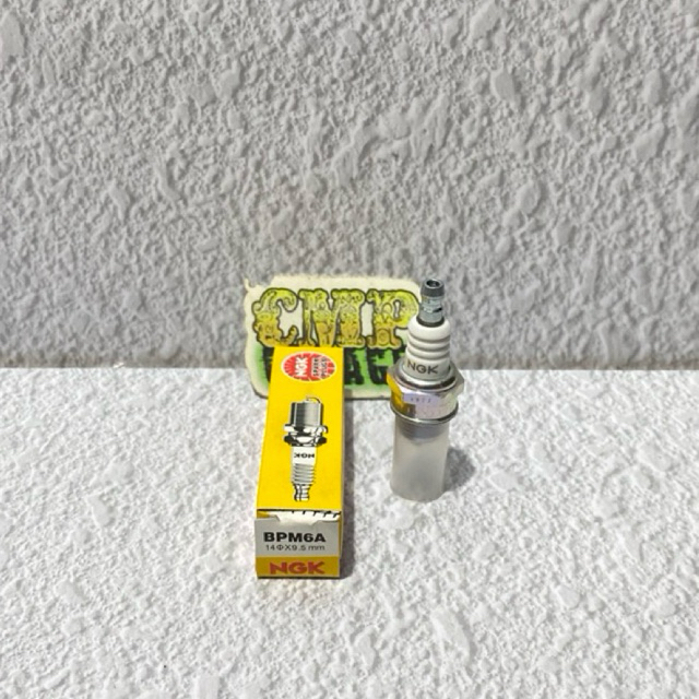 NGK BPM6A LAWN MOWER SPARK PLUG