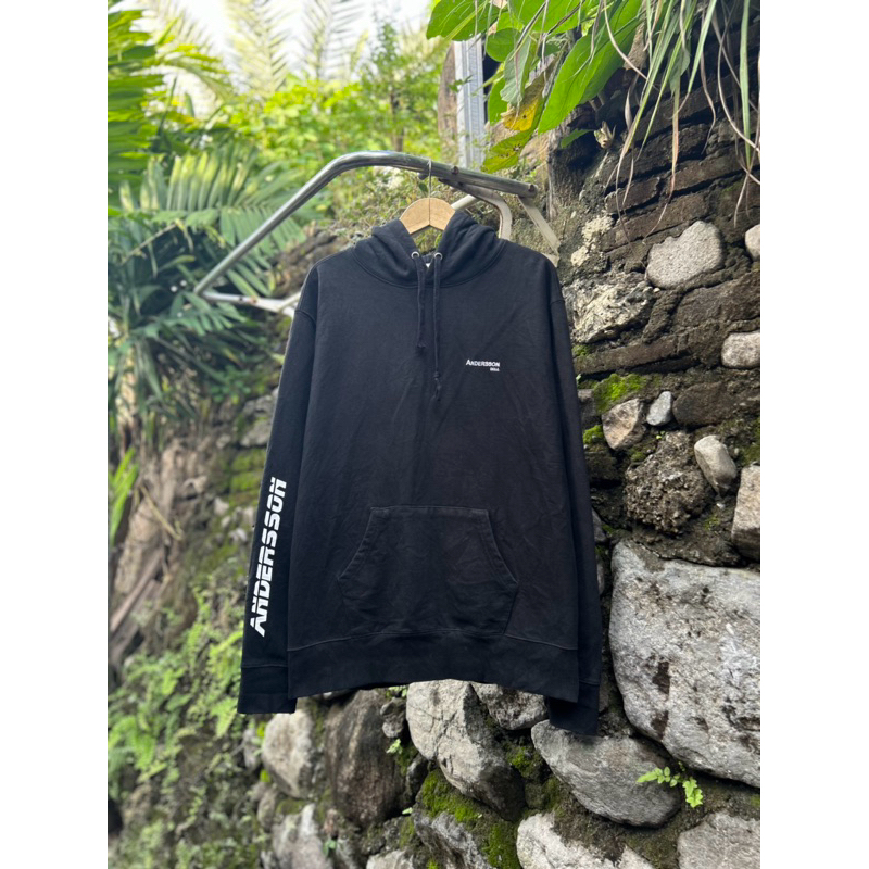 Anderson Bell เสื้อฮู้ดแบบสวมสีดํา
