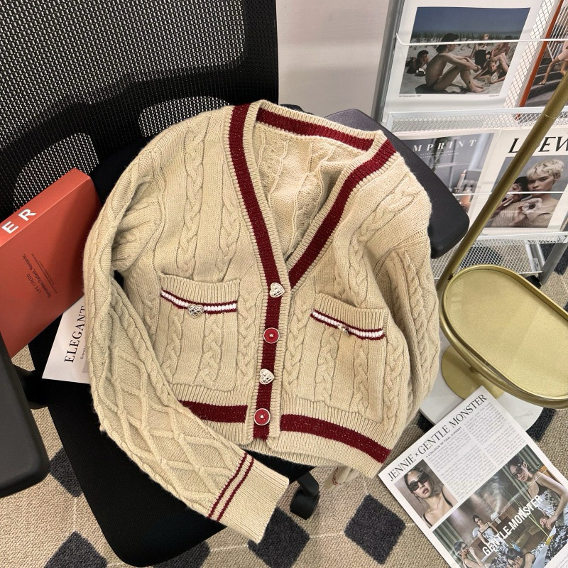 คาร์ดิแกน Nikita Premium