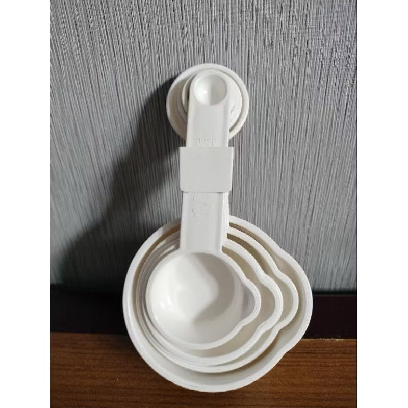 ช้อนตวงพลาสติก Lucky Star สี 1004-673-DX