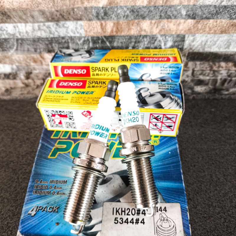INNOVA / FORTUNER IRIDIUM DENSO IKH20 SPARK PLUG
