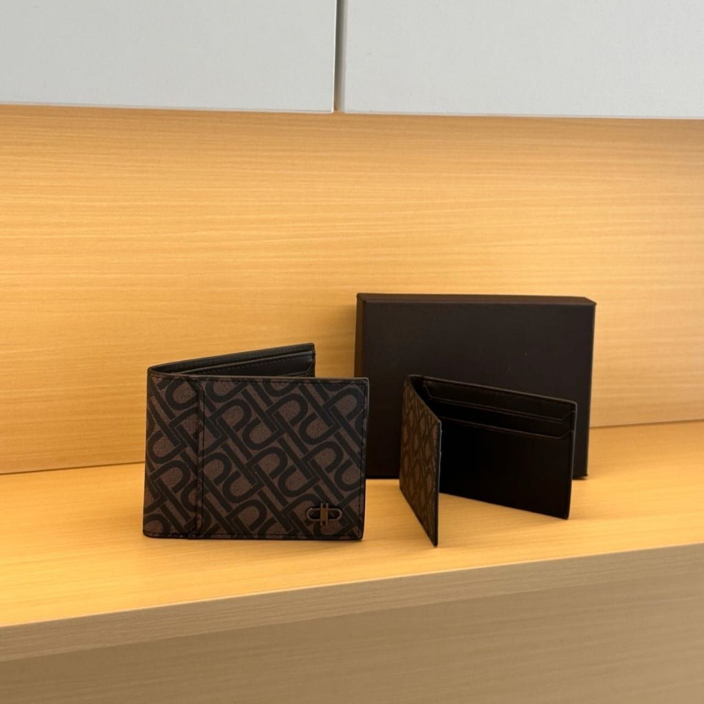 Pedro Icon Wallet DP 0240 - กระเป๋าสตางค์ผู้หญิงแบบพับ 11 ซม.