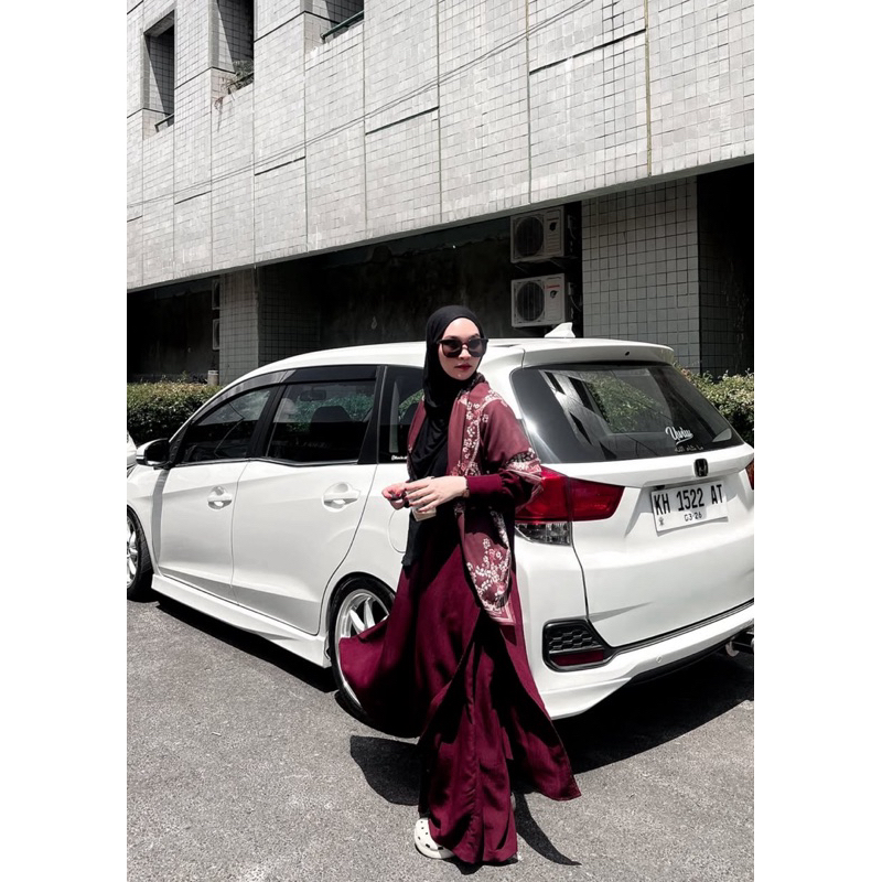 Helia set โดย GhaniyaGallery