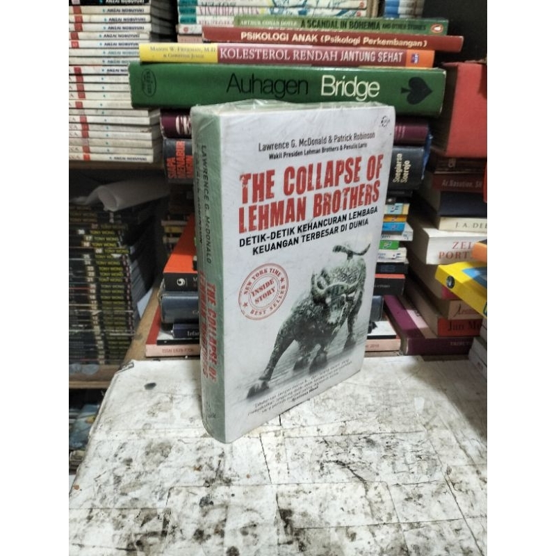 THE COLLAR OF LEHMAN BROTHERS โดย Lawrence G McDonald