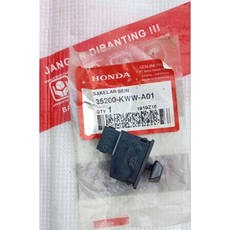 Honda Revo 110 สวิตซ์ไฟเลี้ยว Revo 110 แท้ 35200-KWW-A01