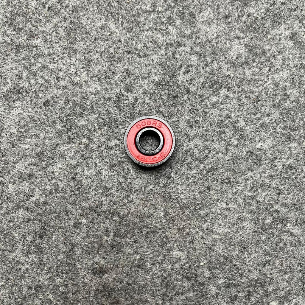 BEARING SKATEBOARD ABEC 9 - สีแดง (1 ชิ้น)