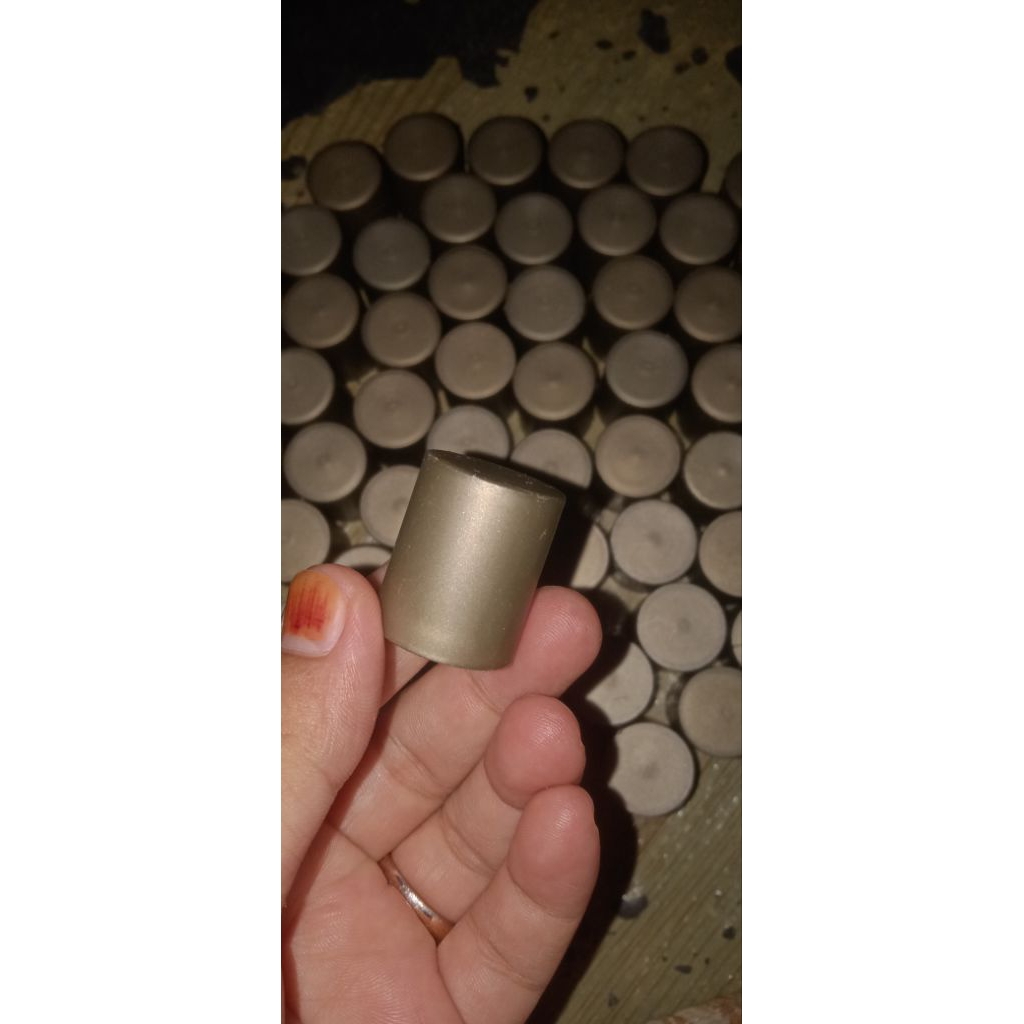 LELABO EMI PRESS GOLD PLUS ฝาครอบสัญญาณ