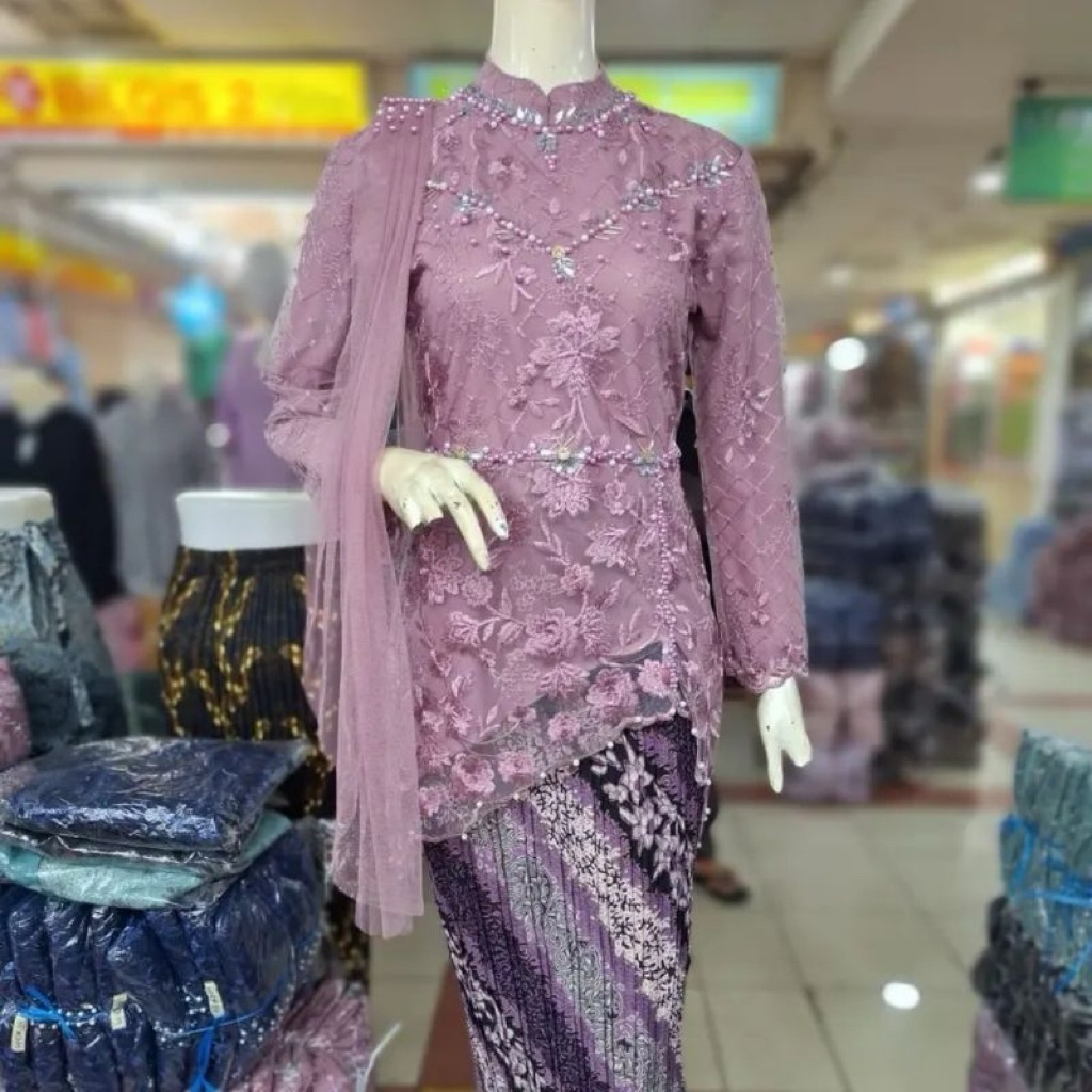 BUTTERFLY KEBAYA / PARTY KABAYA / GRADUATION KEBAYA / BEAUTIFUL KABAYA / PARTY KEBAYA