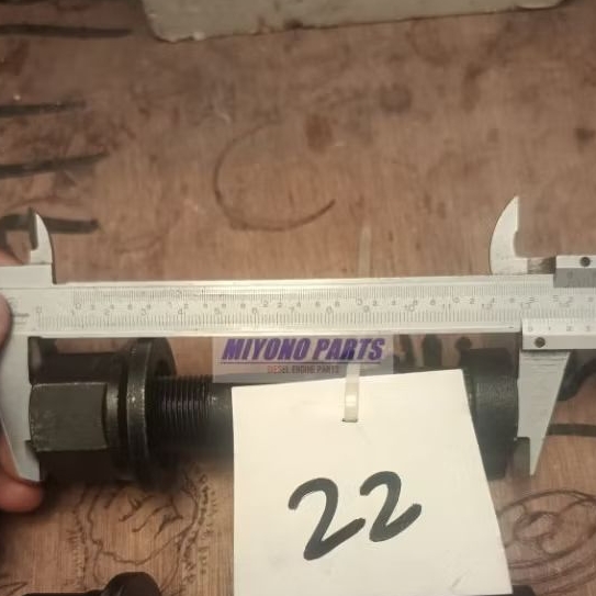 น็อต M22 x 135mm****