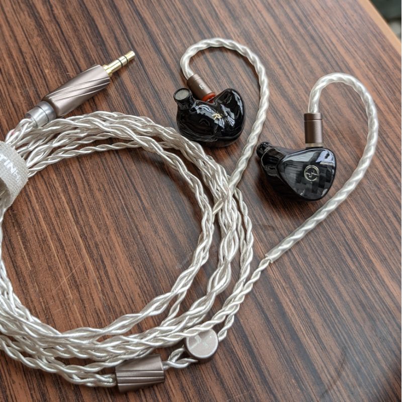 Tin Hifi C3 พร้อม Feaulle Latex H570