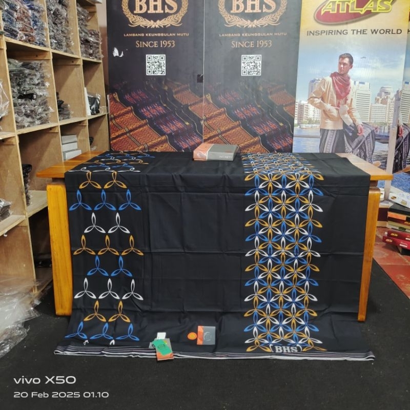 BHS INFINITY BATIK CDA SARONG