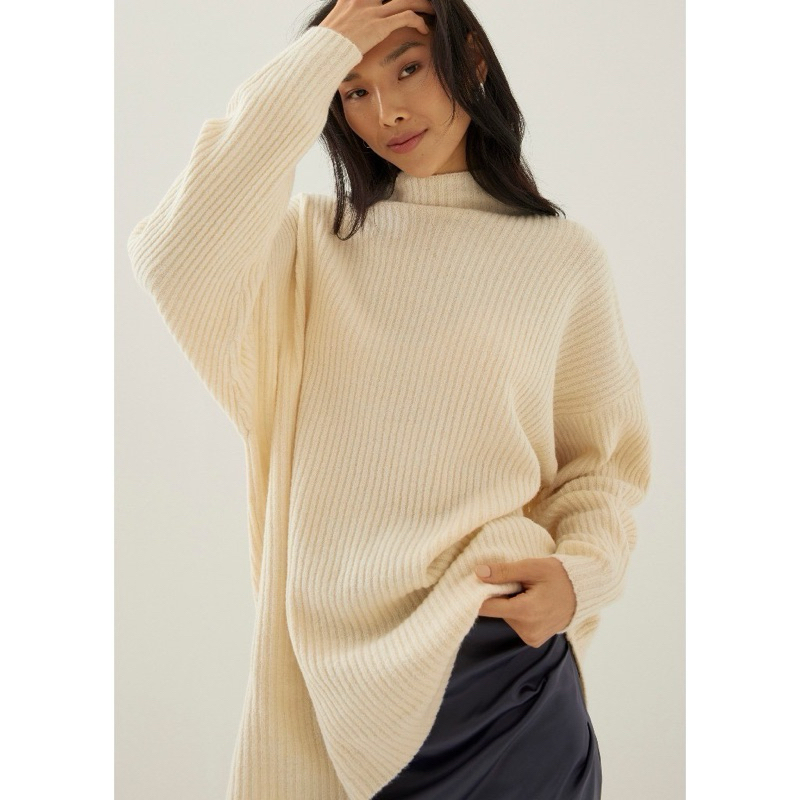 [PRELOVED] Love Bonito Cream Sweater / Womens Sweater - Savanna Fuzzy Knit Throat Sweater / Winter