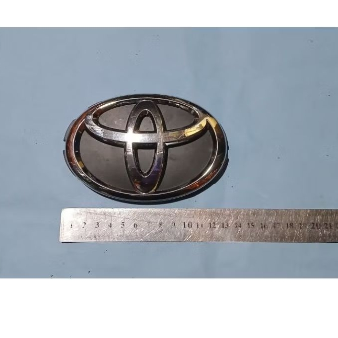 ใหม่ทั้งหมด avanza xenia 2012-2015 เดิมกระจังหน้าโลโก้สัญลักษณ์ 75312-BZ070