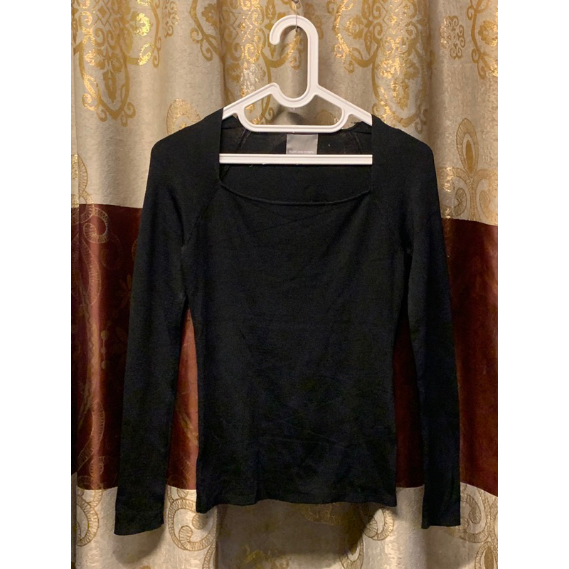 Preloved sweatshirt ถักคอเหลี่ยม pressbody / ผู้หญิงถัก - แบรนด์เรืองแสงและ nymph