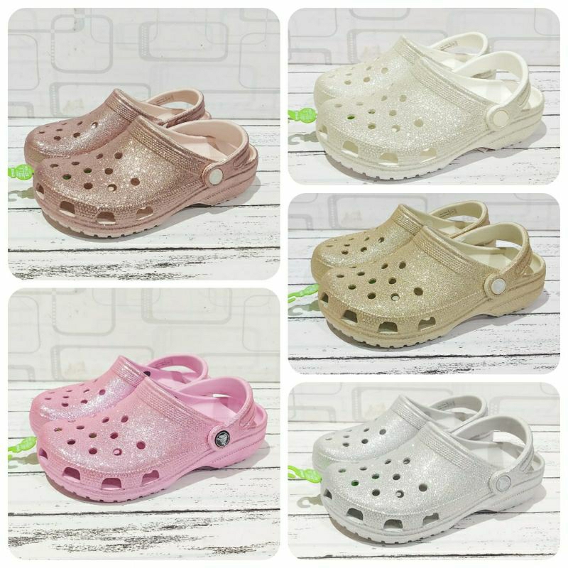 CROCS GLITTER CLASSIC GLITTER CLOG ผู้หญิง
