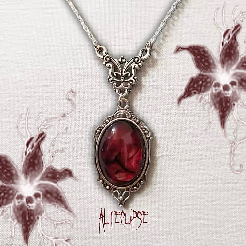 Alteclipse Bloody Red Moon Relic – N46 Gothic Grunge Pendant Necklace // Alteclipse Bloody Red Moon 