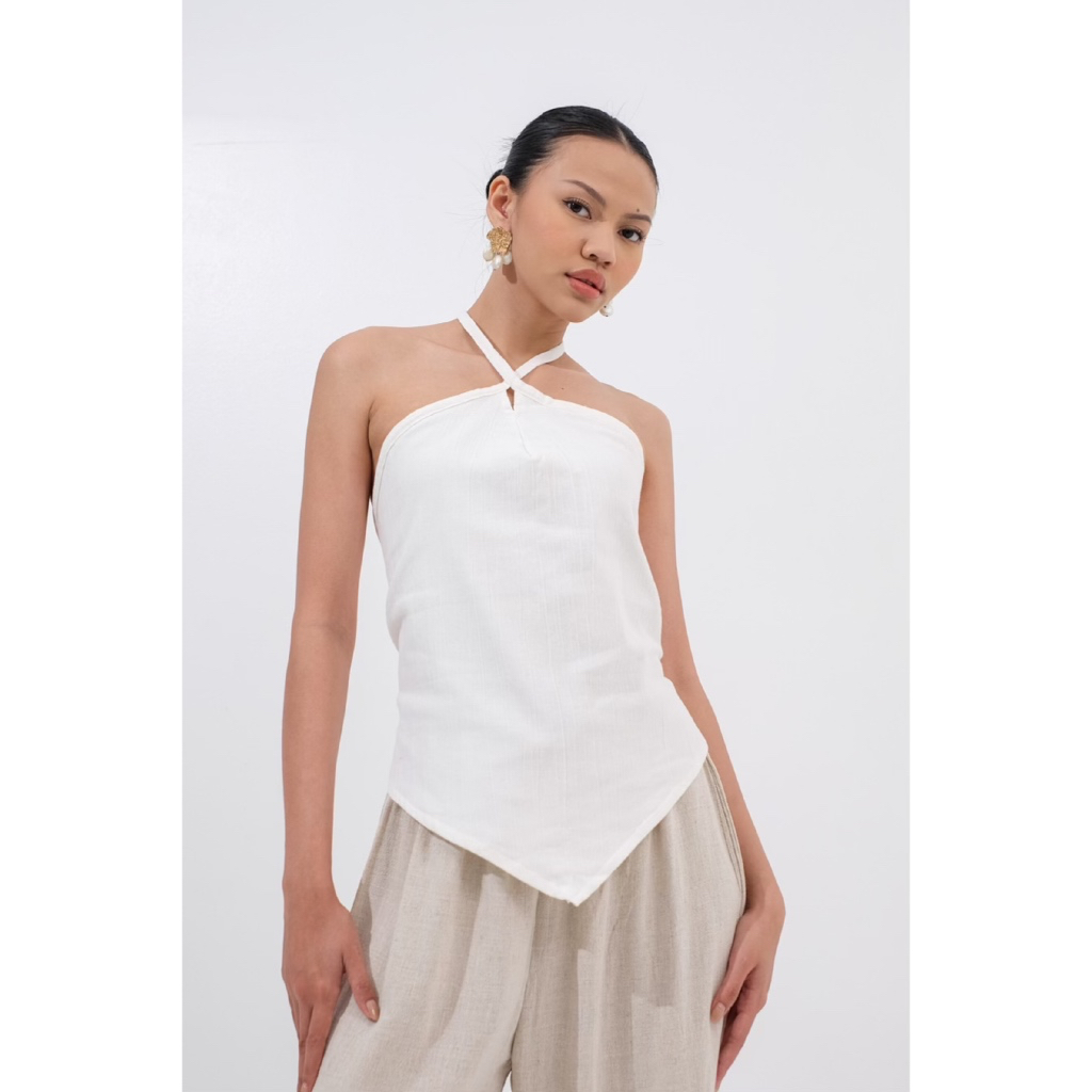 SUM.MER เสื้อคล้องคอ Iris สีขาว
