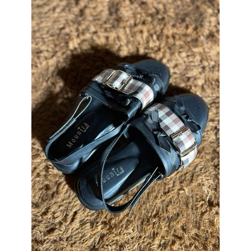 BETRICE PLATFORM SANDAL by MOUNTIRA