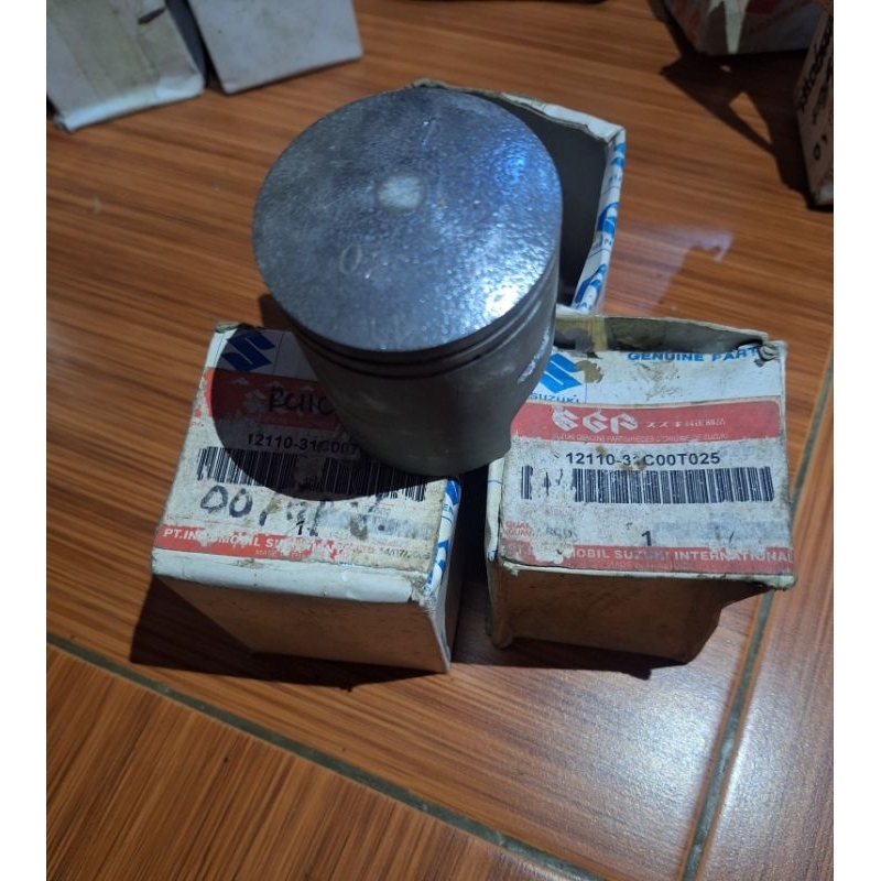 ลูกสูบ seker suzuki tornado คริสตัล RC 110 original sgp os 025