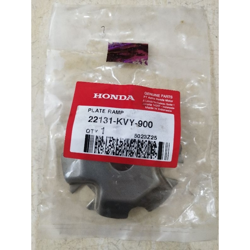 22131KVY900 แผ่น Ramp Roller Housing แผ่นยึด BeAT คาร์บูเรเตอร์ Spacy คาร์บูเรเตอร์ของแท้หรือเดิม Ho