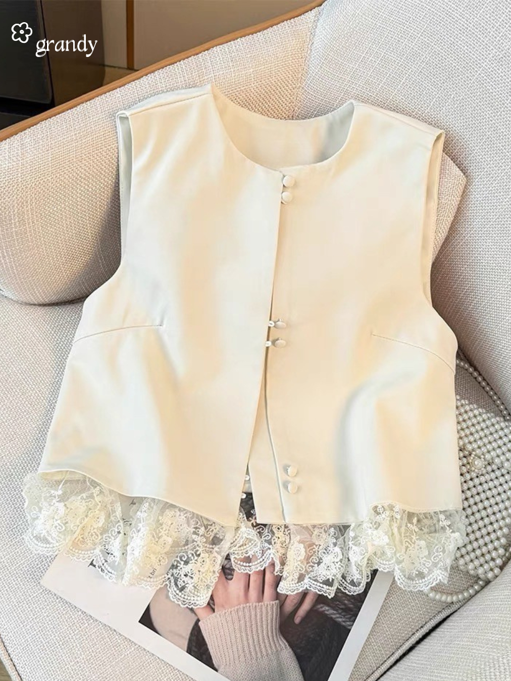 (READY NOW) GRANDY - Linnea Top / Womens Tops Qipao เสื้อผ้าตรุษจีน Sincia