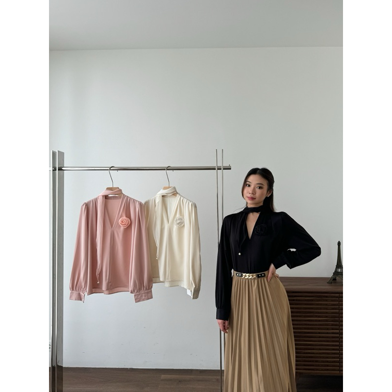 ROSETTE BLOUSE******