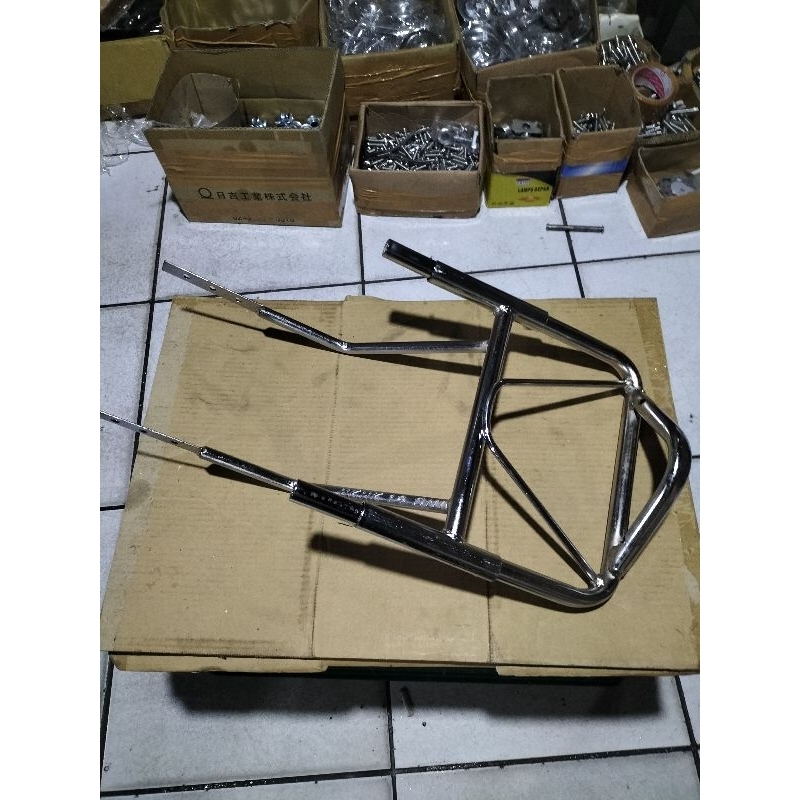 HONDA GL100 TOURING BRACES / HONDA GL100 TOURING TOOLKIT BRACES