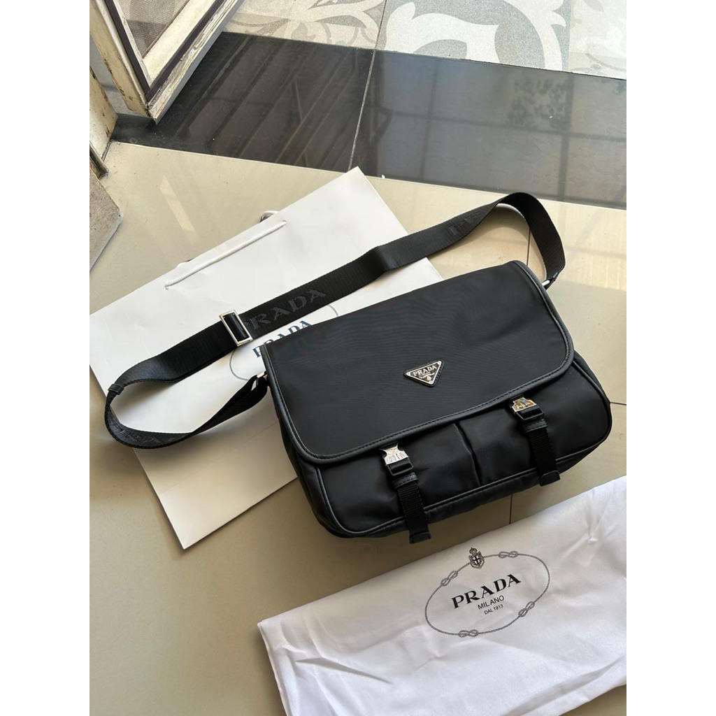 ROD RE-NYLON SAFFIANO SLINGBAG