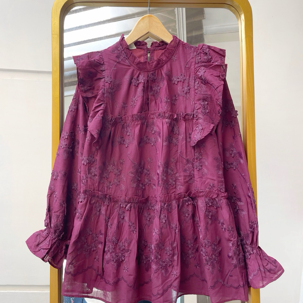 Phelia Blouse Floral Motif Elastic Sleeve Premium Top