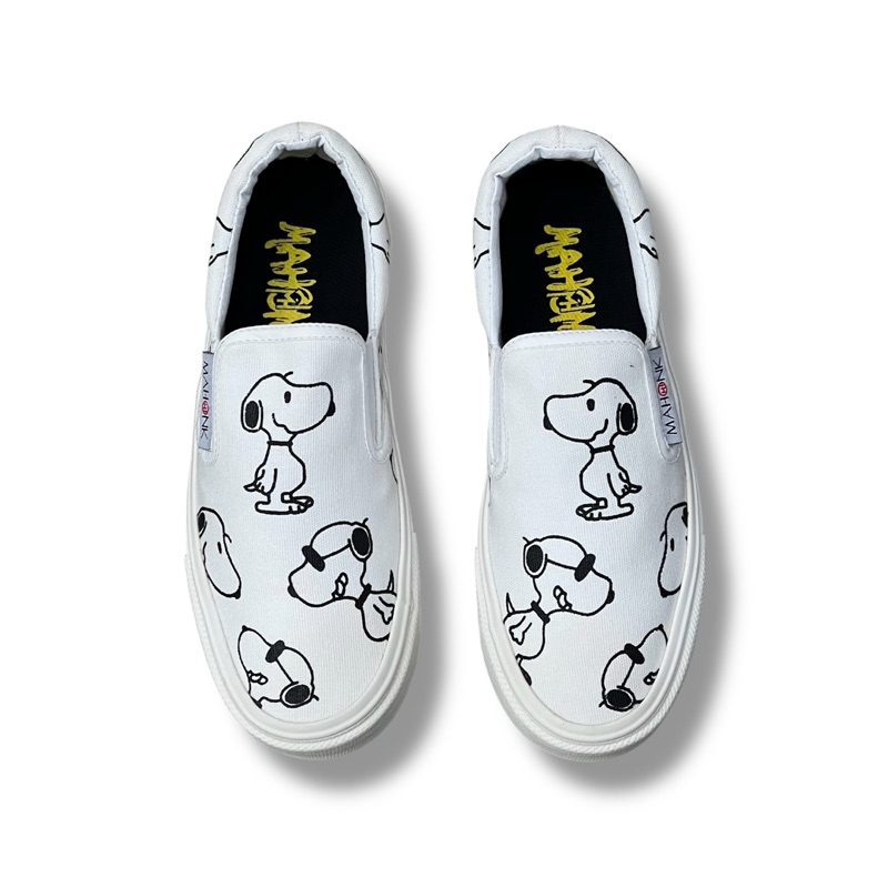 รองเท้า MAHONK - Slip On Snop Og Cream Black Mens Womens Casual Shoes รองเท้าผ้าใบฟรีถุงเท้า