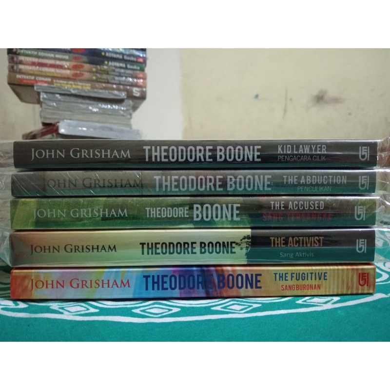 หนังสือนวนิยายก่อนรัก John Grisham Theodore Boone 1-3
