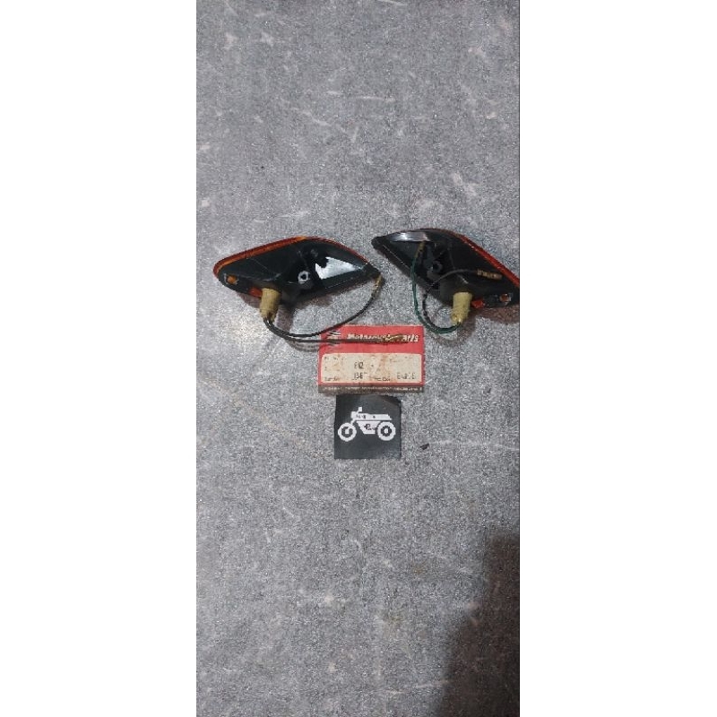 Yamaha F1Z R 2001 2002 2003 2004 2005 ไฟเลี้ยวหน้า | ด้านหน้า winker assy F1Z-R (O) WIN | ไฟเลี้ยวซ้