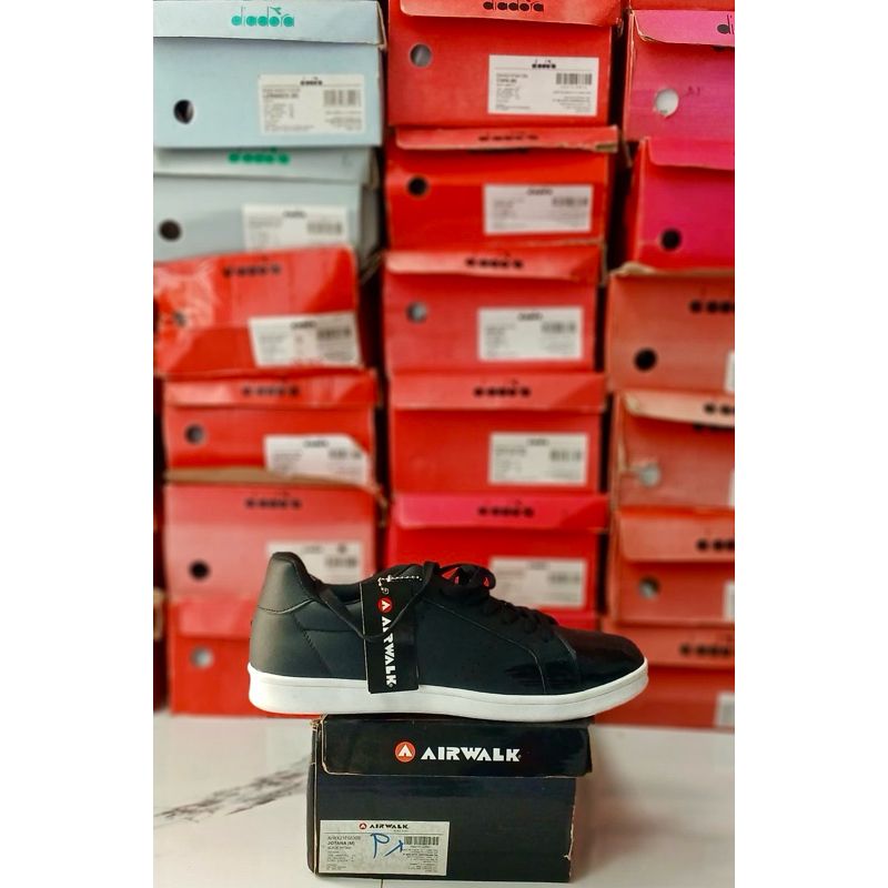 AIRWALK JOTANA SIZE 43
