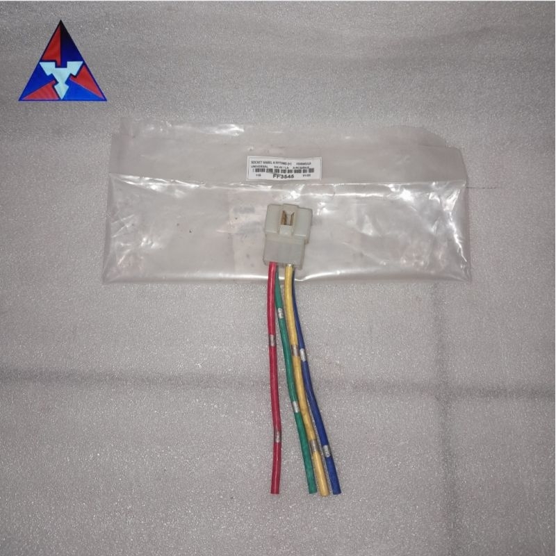 UNIVERSAL 4 FITTING Cable SOCKET (+) - FF3545