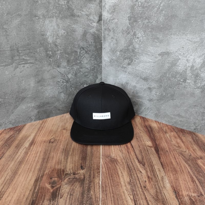 หมวก Bill Snapback ∆ B0ng สีดํา