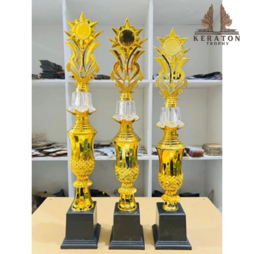 CHAMPION CUP 1-3 CUP PINEAPPLE GLASS STARFRUIT ความสูง 61-66 ซม.