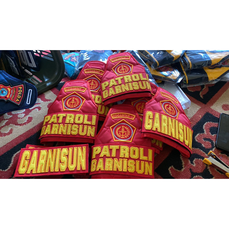 ARMBAND*************