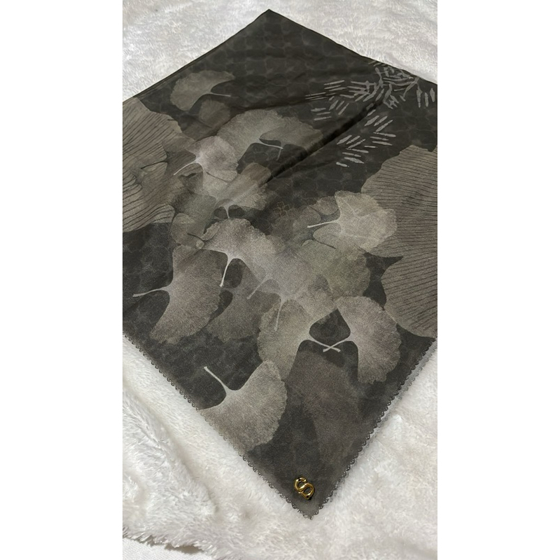 Buttonscraves Ginkgo Series ใน Grass Jelly preloved ไม่มีกล่อง VGC