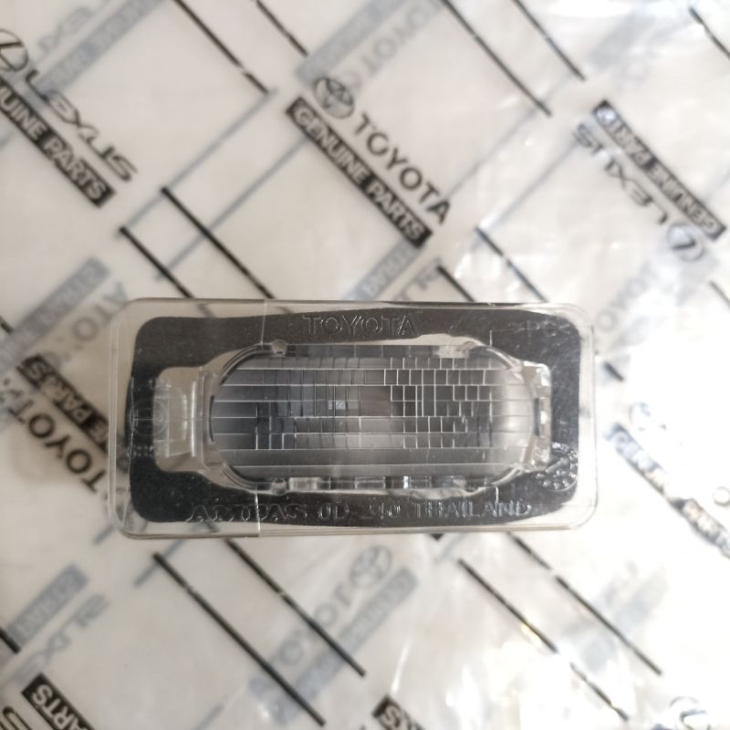 ไฟภายในท้ายรถ Yaris Vios Sienta ดั้งเดิม