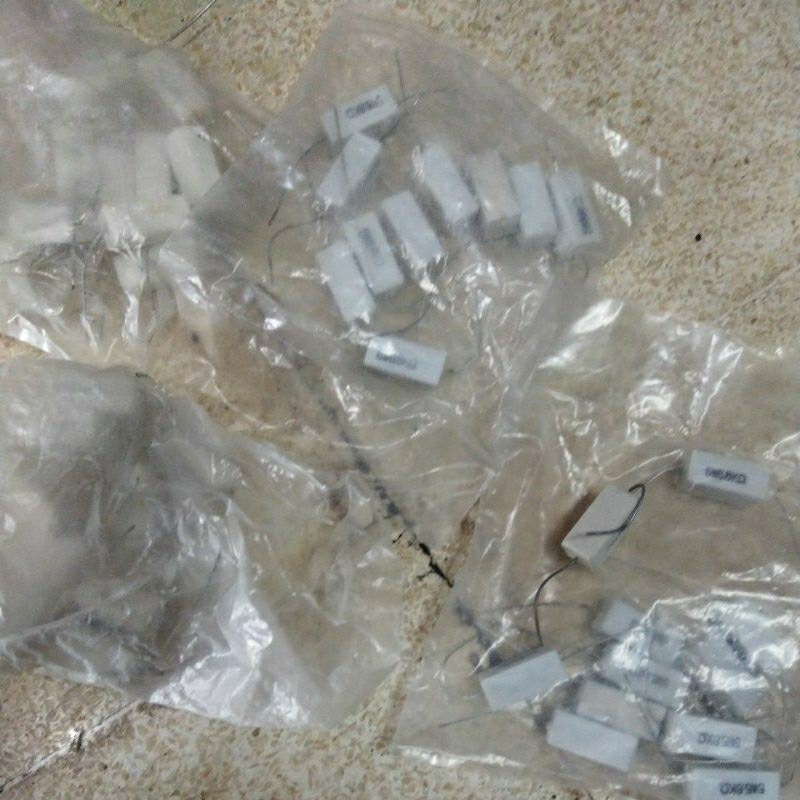 ตัวต้านทานชอล์ก 5W27ohmJ/5W5.6Kohm/5w27ohmJ/5W3.9ohm/5w8.8Kohm