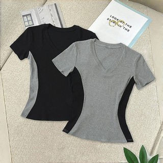 Kaos oblong stretch lengan pendek leher-V bergaris rajutan warna kontras