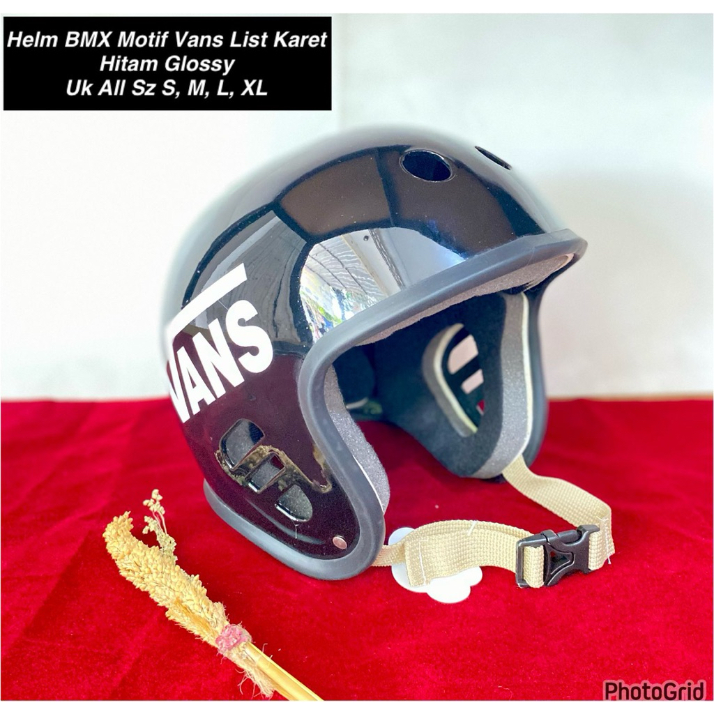 หมวกกันน็อค BMX WITH RUBBER LIST MOTIF (แพ็คฟรี ห่อบับเบิ้ล ปก และการ์ด)