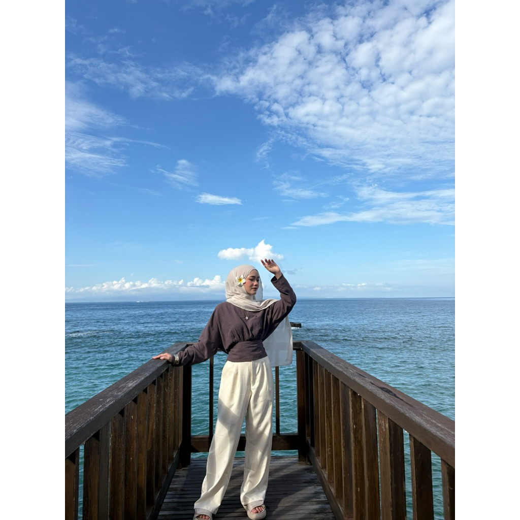 กางเกง Oro โดย Luxuryoutfitt.id