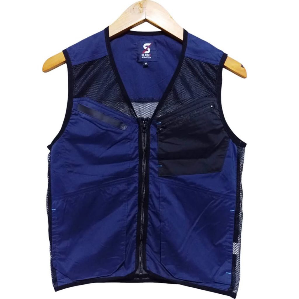 เสื้อกั๊กยุทธวิธีหลายกระเป๋า SLASH เกียร์สวมใส่ ไซส์ M