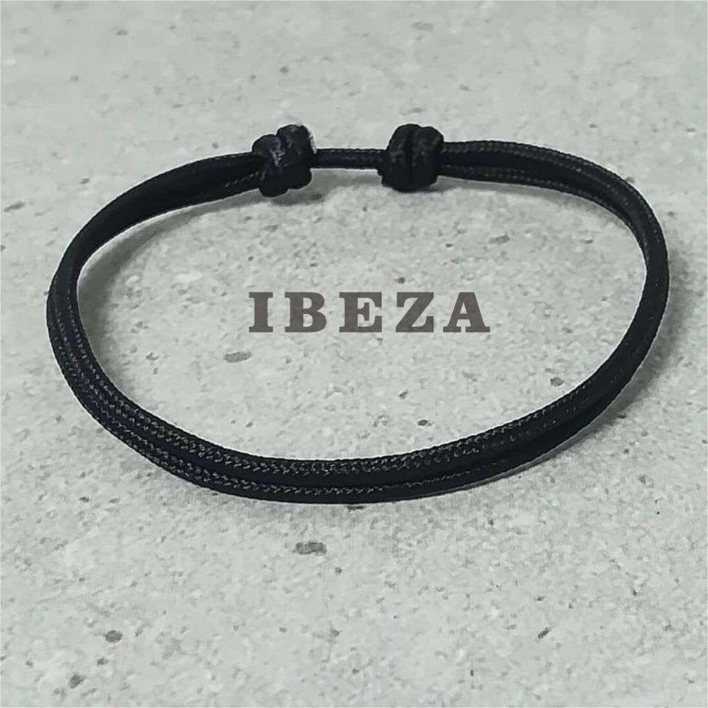 สร้อยข้อมือ Paracord สีดําธรรมดา 3mm Casual Minimalist Pink Bracelet โดย Ibeza