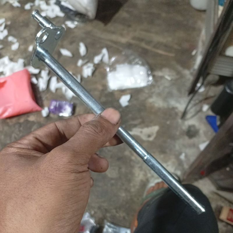 Genio Vario 150 beat led Central Standard Axle Iron 2