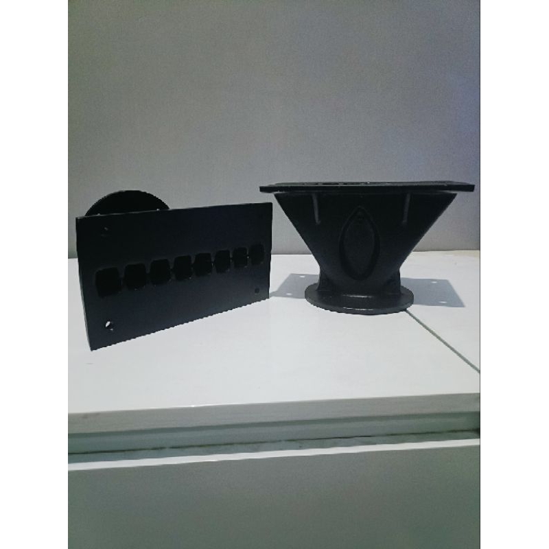 HORN LINE ARRAY MODEL TL3 UK 21.5 X 10.5 THREAD + BOLT