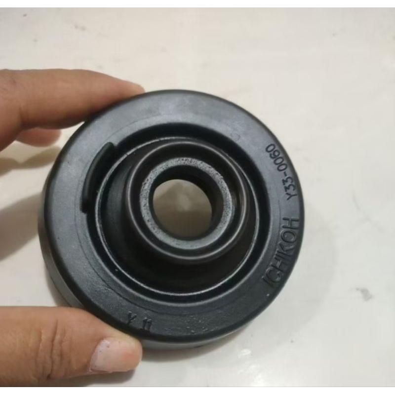 ยาง HEADLAMP COVER AVANZA FENIA INNOVA APV UNIVERSAL ORIGINAL NO PART Y33-0060